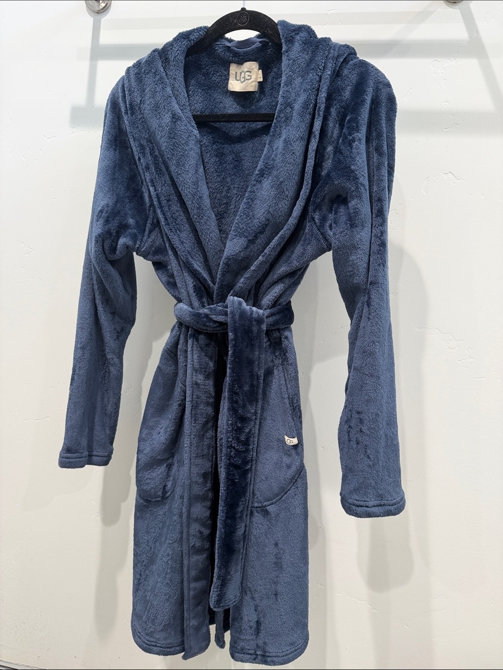 UGG Women's Plush Hooded Robe in Deep Navy